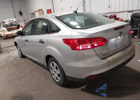 2017 Ford Focus S z USA, uszkodzony, nr VIN 1FADP3E29HL258106